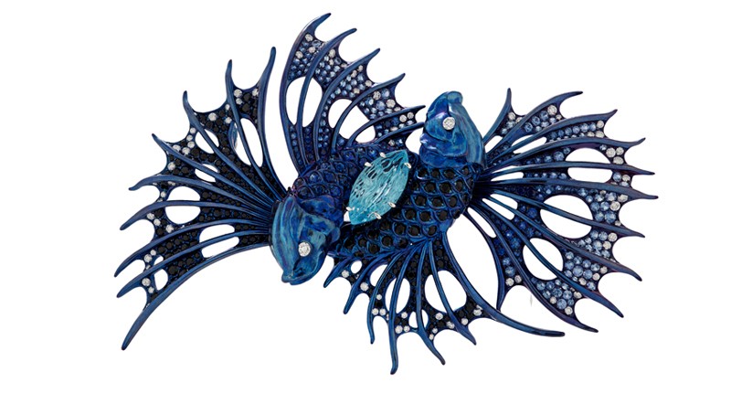The Waltz of Fighting Fish Brooch by Stephen Webster, 2019. Santa Maria aquamarine, black spinels, black sapphires, blue sapphires, diamonds and titanium.