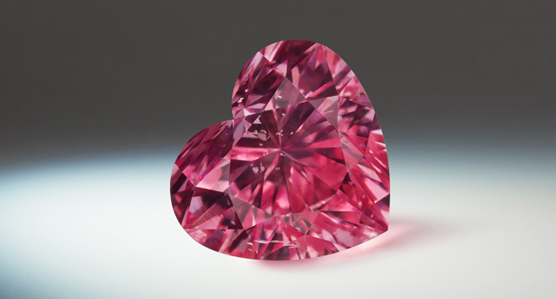 The Amari is a 1.48-carat heart-shaped fancy vivid purplish-pink diamond.