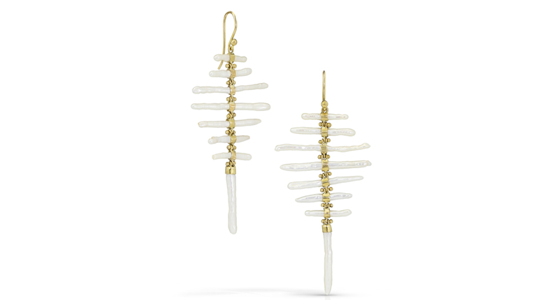 <a href="https://www.rachelatherley.com/" target="_blank" rel="noopener noreferrer">Rachel Atherley</a> Fishbone earrings in 18-karat gold with Biwa pearls ($1,430)