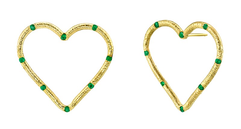 <a href="https://www.brentneale.com" target="_blank" rel="noopener">Brent Neale</a> large front-facing textured heart stud earrings with emeralds set in 18-karat yellow gold ($3,400)
