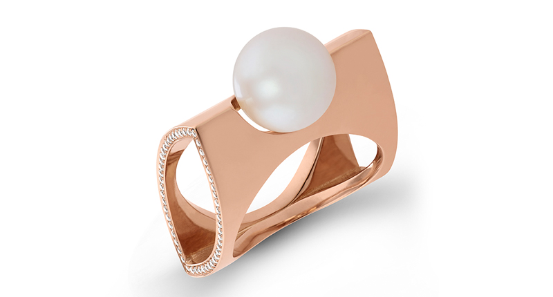 This ring from the Beolli for <a href="http://vitae-ascendere.com/" target="_blank" rel="noopener noreferrer">Vitae Ascendere</a> collection features a cultured pearl and diamond pave set in 18-karat rose gold ($5,200).