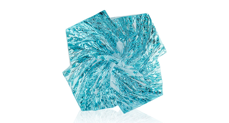 <strong>Innovative Faceting, First Place.</strong> Mark Gronlund’s 119.65-carat specialty-cut aquamarine, titled “Beyond”