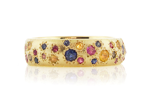 Adel Chefridi’s multicolor ring in 18-karat yellow gold with pink, blue and yellow sapphires in varying shades, set in a scattered pattern ($3,625) <br />
<a target="_blank" href="http://www.chefridi.com/"><span style="color: #ff0000;">Chefridi.com</span></a>