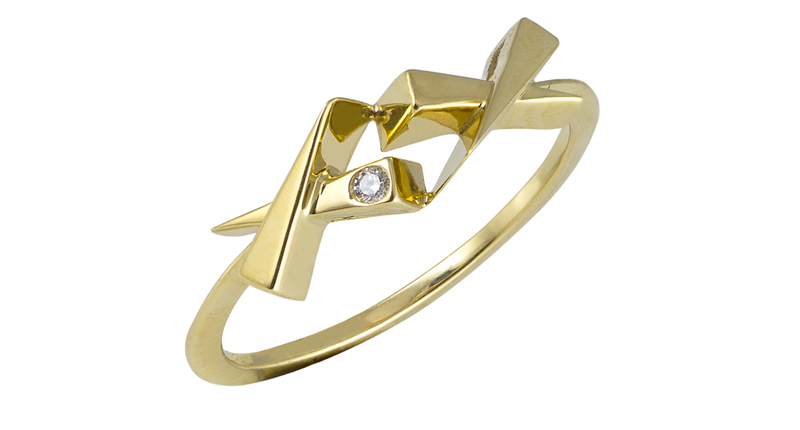 “Kisses” ring in 18-karat yellow gold with a diamond ($1,365)