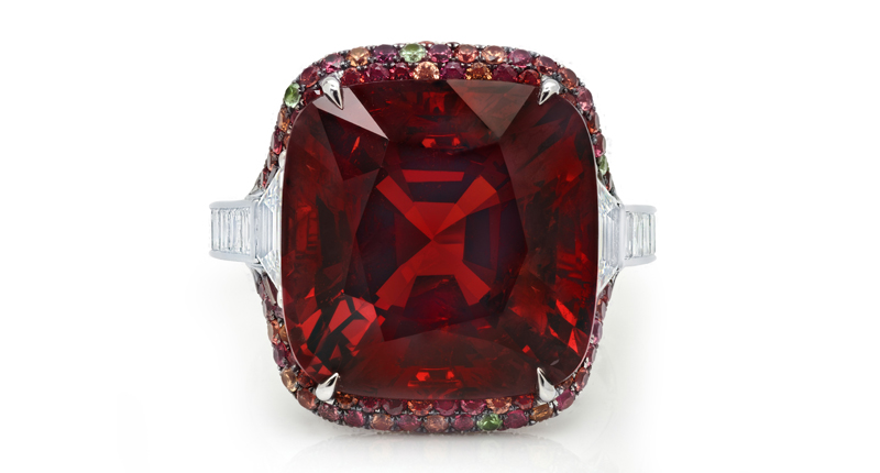 Used Louis Vuitton Pandantif Cracant Pink Sapphire Diamond