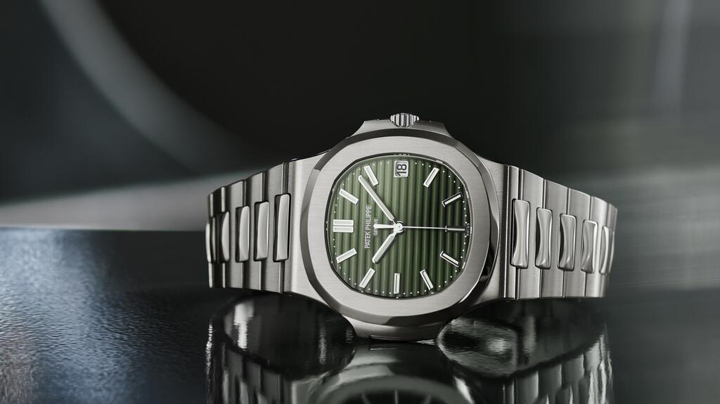 20210422_PatekPhilippe-1-nautilus-olivegreendial.jpg