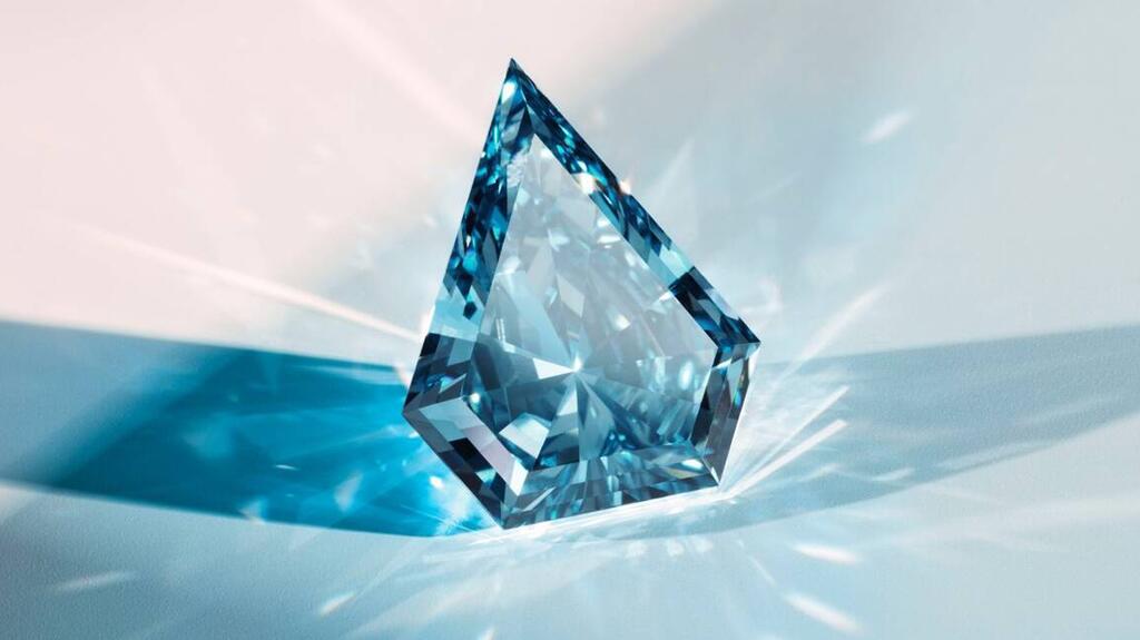 8.88 carat Fred Audacious Blue