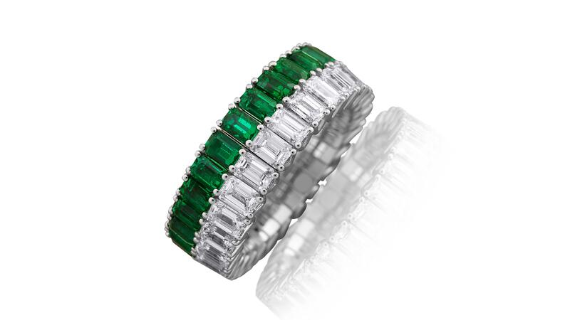 8-20240501_Picchiotti Xpandable emerald ring.jpg