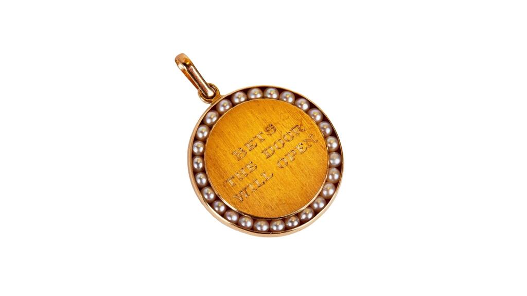 (Photo credit: Julien’s Auctions) 20220930_Betty White medallion.jpg