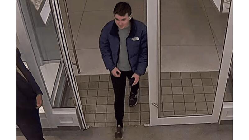 Surveillance footage Tiffany & Co. Seattle robbery
