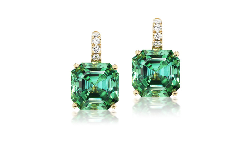 <a href="https://www.janetaylor.com/" target="_blank">Jane Taylor</a> 14-karat yellow gold one-of-a-kind “Twinkle Twinkle” drop earrings with green tourmaline and diamonds ($17,280)
