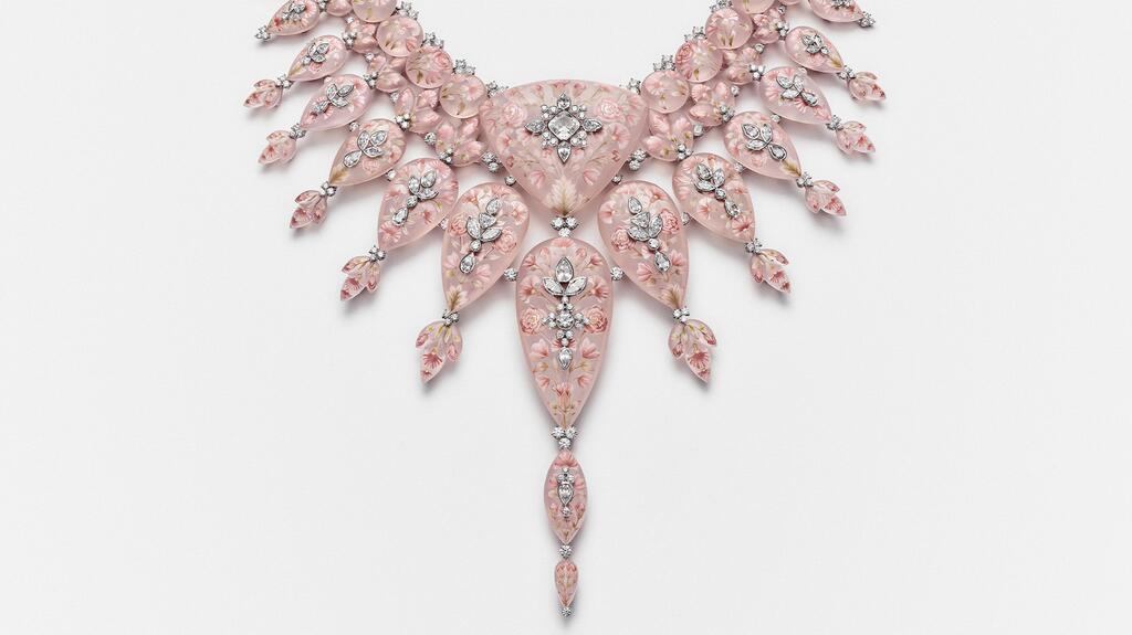 Boucheron Human Being Collection Flower Necklace