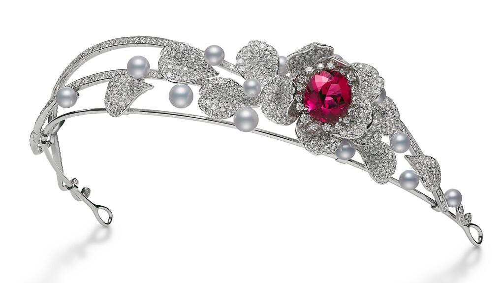 A headpiece with cultured Akoya pearls, tourmaline, and diamonds in 18-karat white gold Mikimoto Les Pétales Headpiece