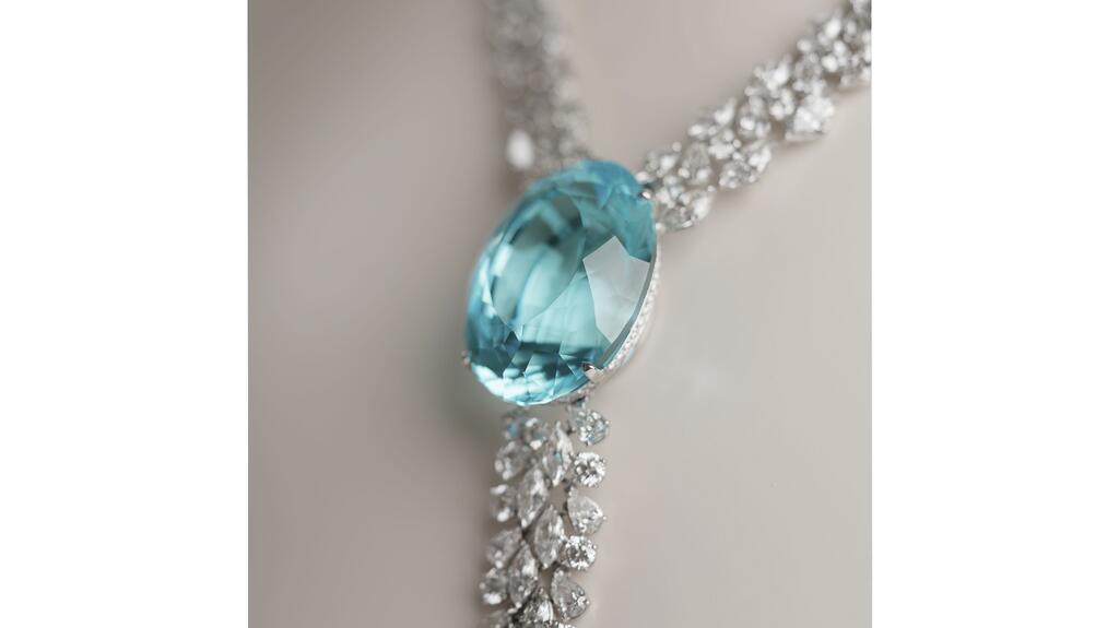 This 93.94-carat Paraíba tourmaline dubbed “The Blue Lagoon” was withdrawn from Sotheby’s Magnificent Jewels and Noble Jewels auction held Wednesday in Geneva. It was set in a bespoke high jewelry necklace by 130-year-old European Maison Adler Joailliers, which crafted the necklace specifically for The Blue Lagoon. 93.94-carat Paraíba tourmaline “The Blue Lagoon”
