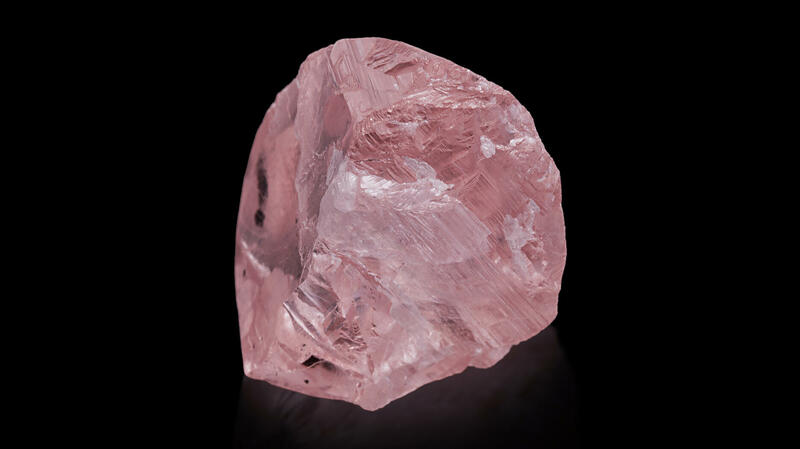 The 32.32-carat piece of rough that Diacore cut to become the “Williamson Pink Star,” now known as “The Rosenberg Williamson Pink Star.” Diacore bough the rough from mining company Petra in December 2021. (Photo courtesy of Sotheby’s)