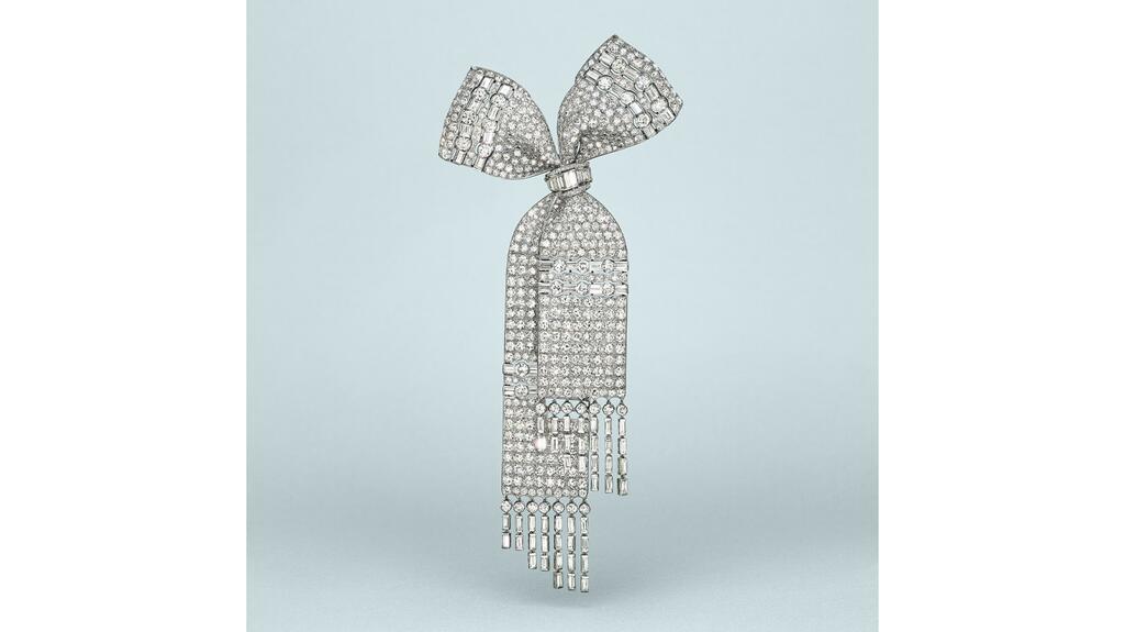 Art Deco bow brooch