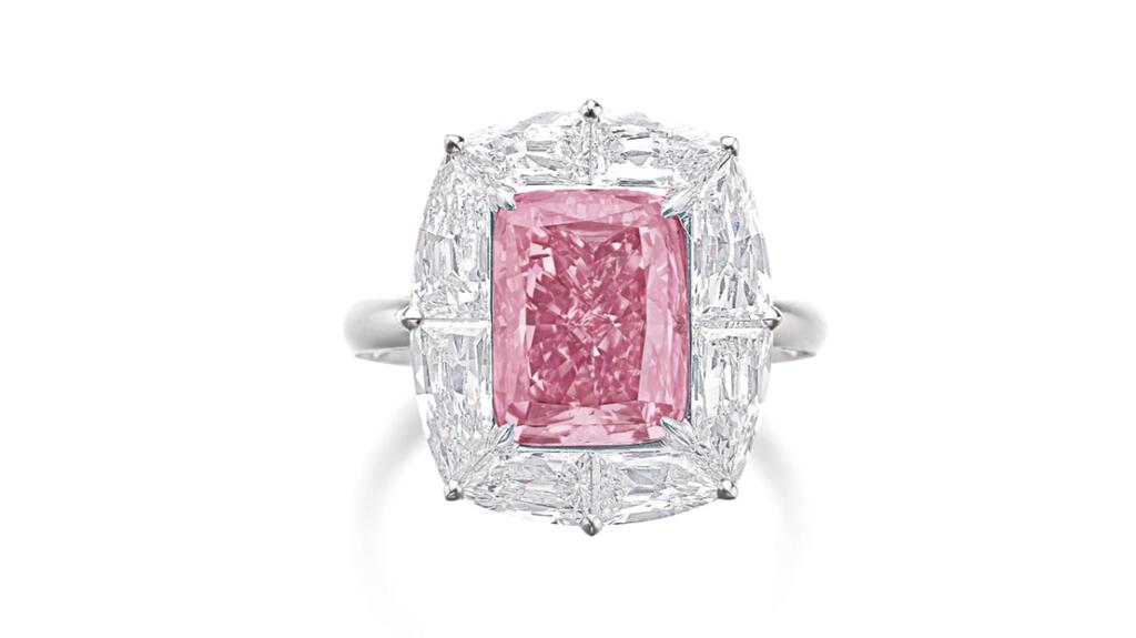 A purplish pink diamond sold at Sotheby’s Geneva