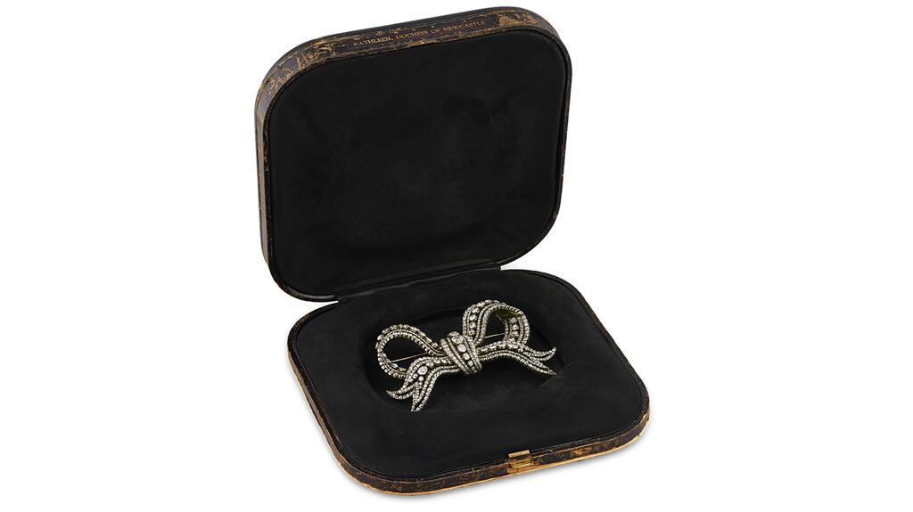 19th century royal diamond bow brooch