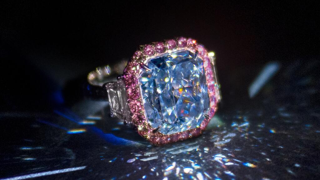 Infinite Blue diamond Sotheby’s Hong Kong