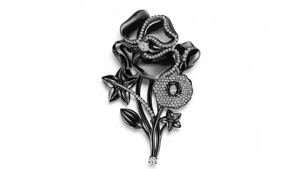 Almasika Invictus Flower Brooch