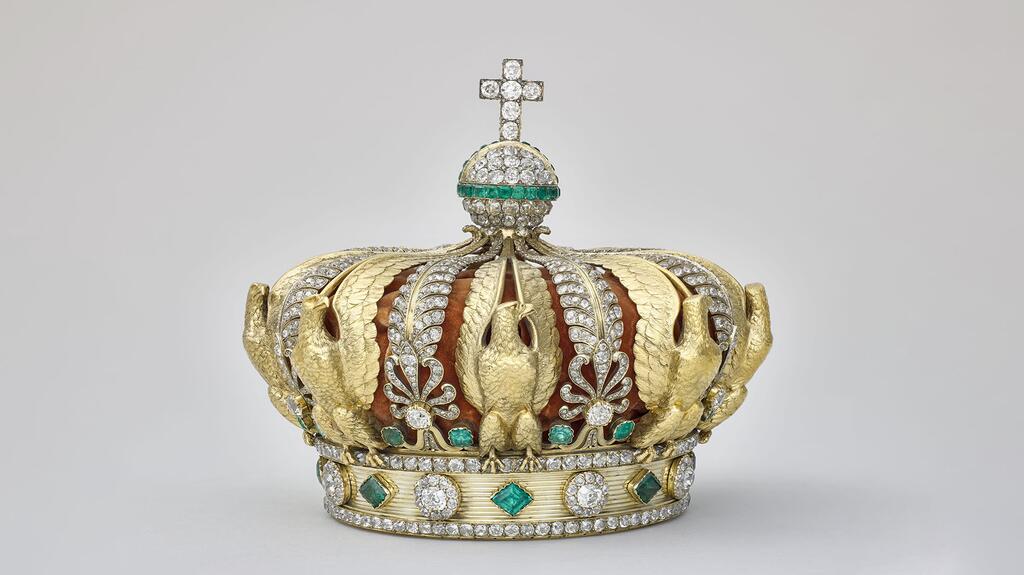 Empress Eugenie’s gold, diamond, and emerald crown was snatched from its display case but then left behind by the robbers as they fled the Louvre on Sunday. France’s Ministry of Culture said it is currently assessing the crown’s condition. (Photo ©RMN-Grand Palais (Musée du Louvre), Stéphane Maréchalle) 20251020_Empress Eugenie crown.jpg