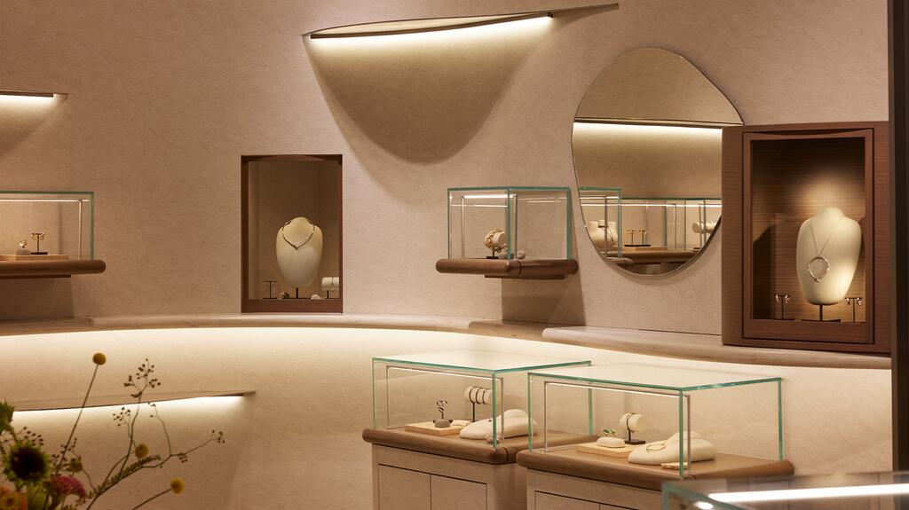 Tabayer’s Nordstrom Shop-in-Shop Oera Collection
