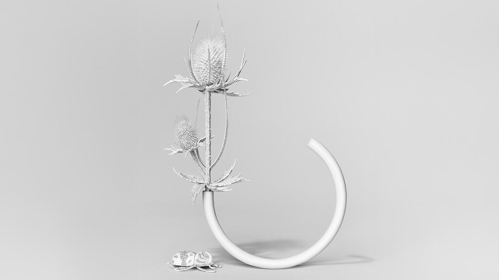 The “Thistle” brooch includes a smaller detachable thistle motif that becomes a double-finger ring with pavé diamonds in a white ceramic coating and set in white gold Boucheron Composition 5 Thistle Brooch Ring