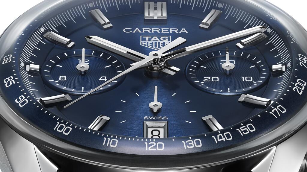 20230405_TAGHeuer-Carrera-Chronograph-closeup.jpg