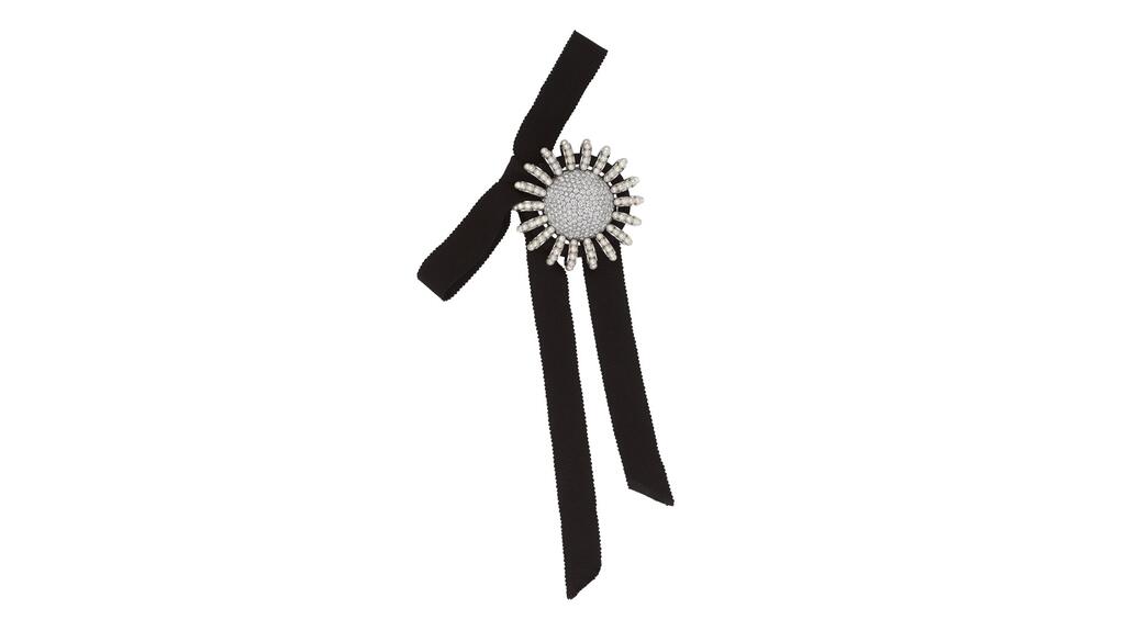 Chanel ribbon brooch