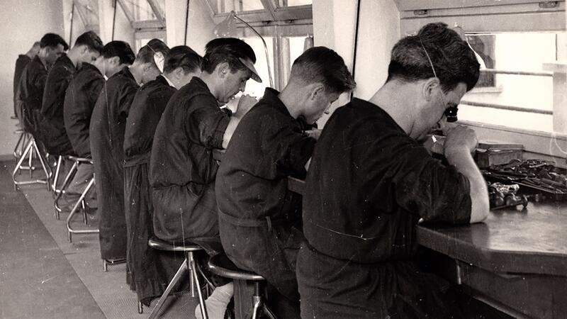Buccellati employees in Milan workshop 1950s photo