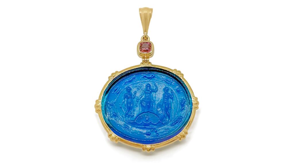 HOWL Tembo Pendant