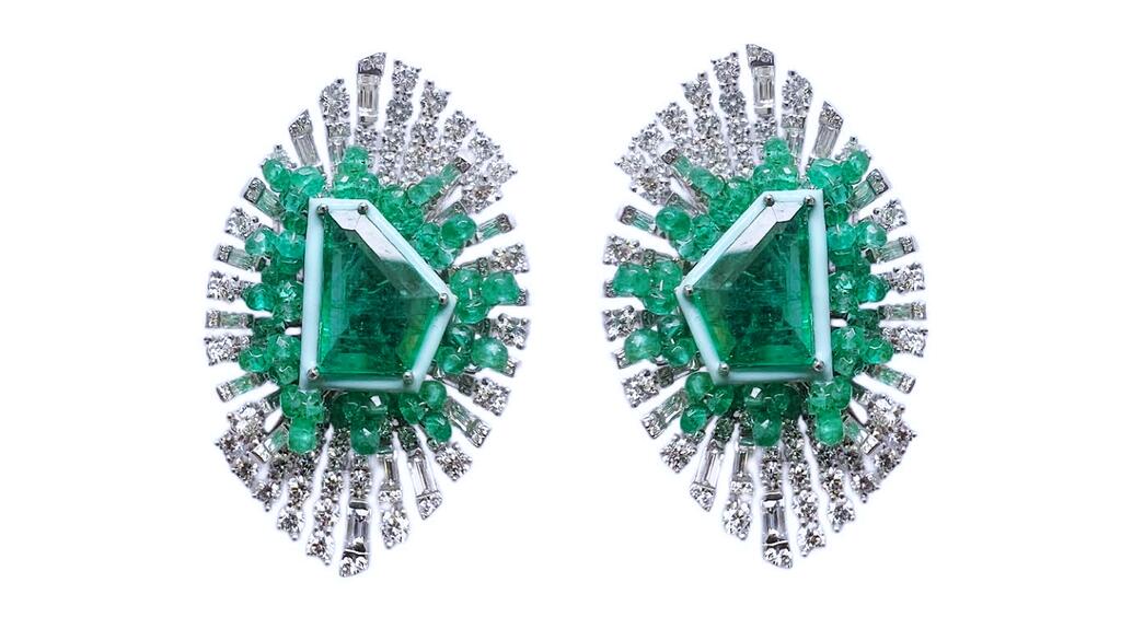 Kamyen 18-karat white gold earrings with 16.58 carats of Zambian emeralds, 8.42 carats of diamonds, and enamel