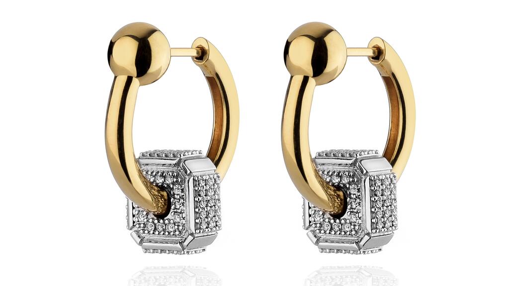 Eéra “Mini Ninety Hoops” in 18-karat gold with 0.98 carats of white diamond pavé