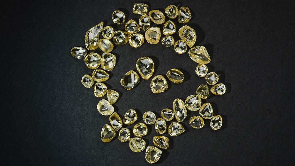 20220524_Ellendale yellow diamonds.jpg