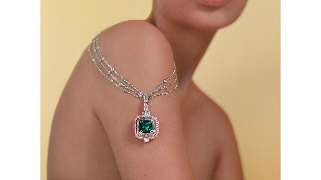 The Green Jewel Tradition collection necklace