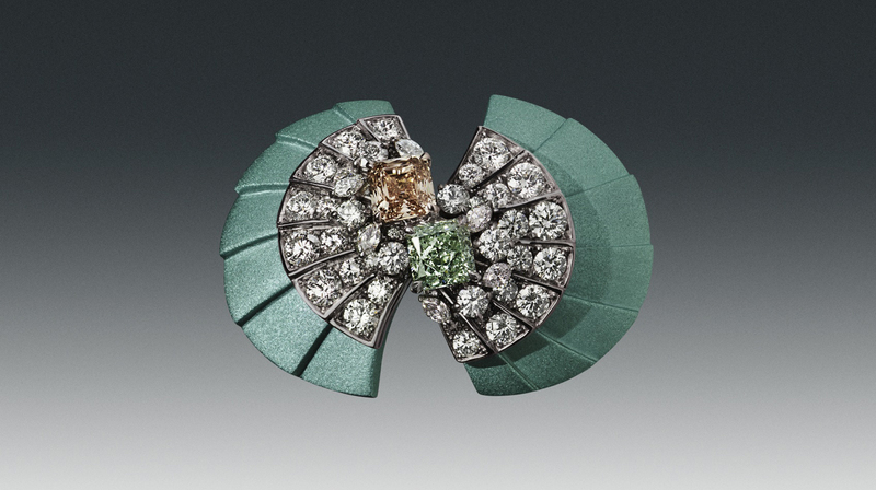 This green cocktail ring has a total of 6.39 carats of diamonds.