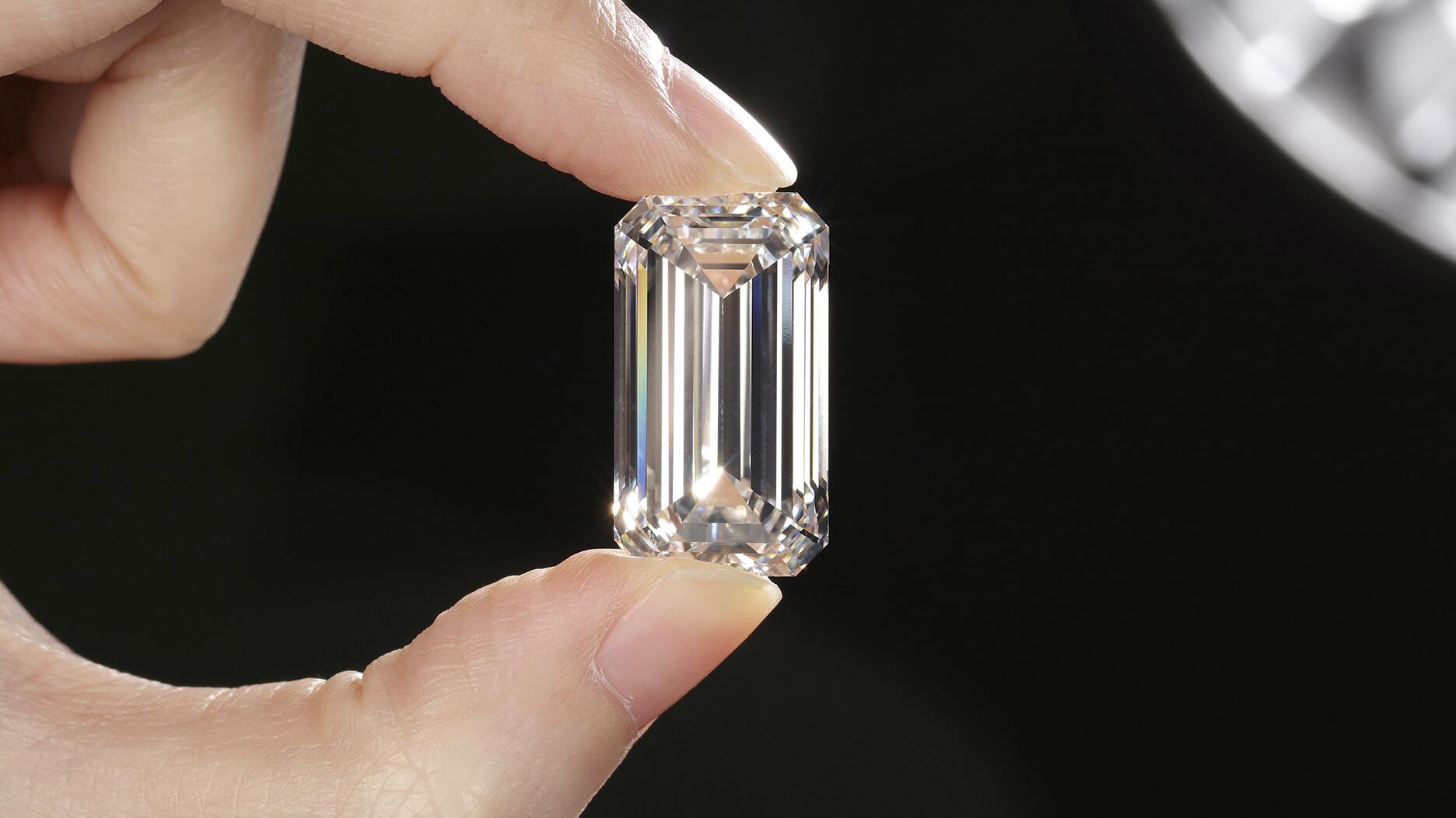20230508_34 carat lab-grown diamond.jpg