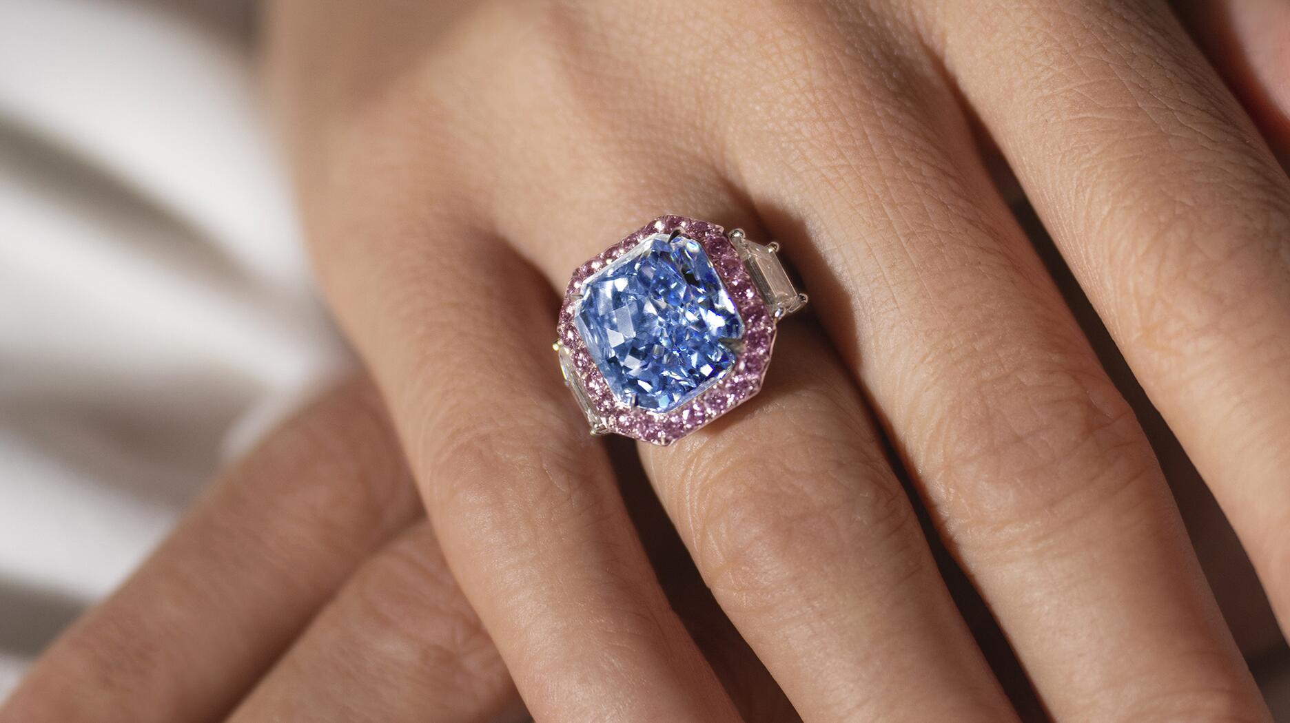 “Infinite Blue” 11.28-carat fancy vivid blue diamond 