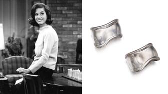 Mary Tyler Moore and a pair of Elsa Peretti Bone Cuffs  