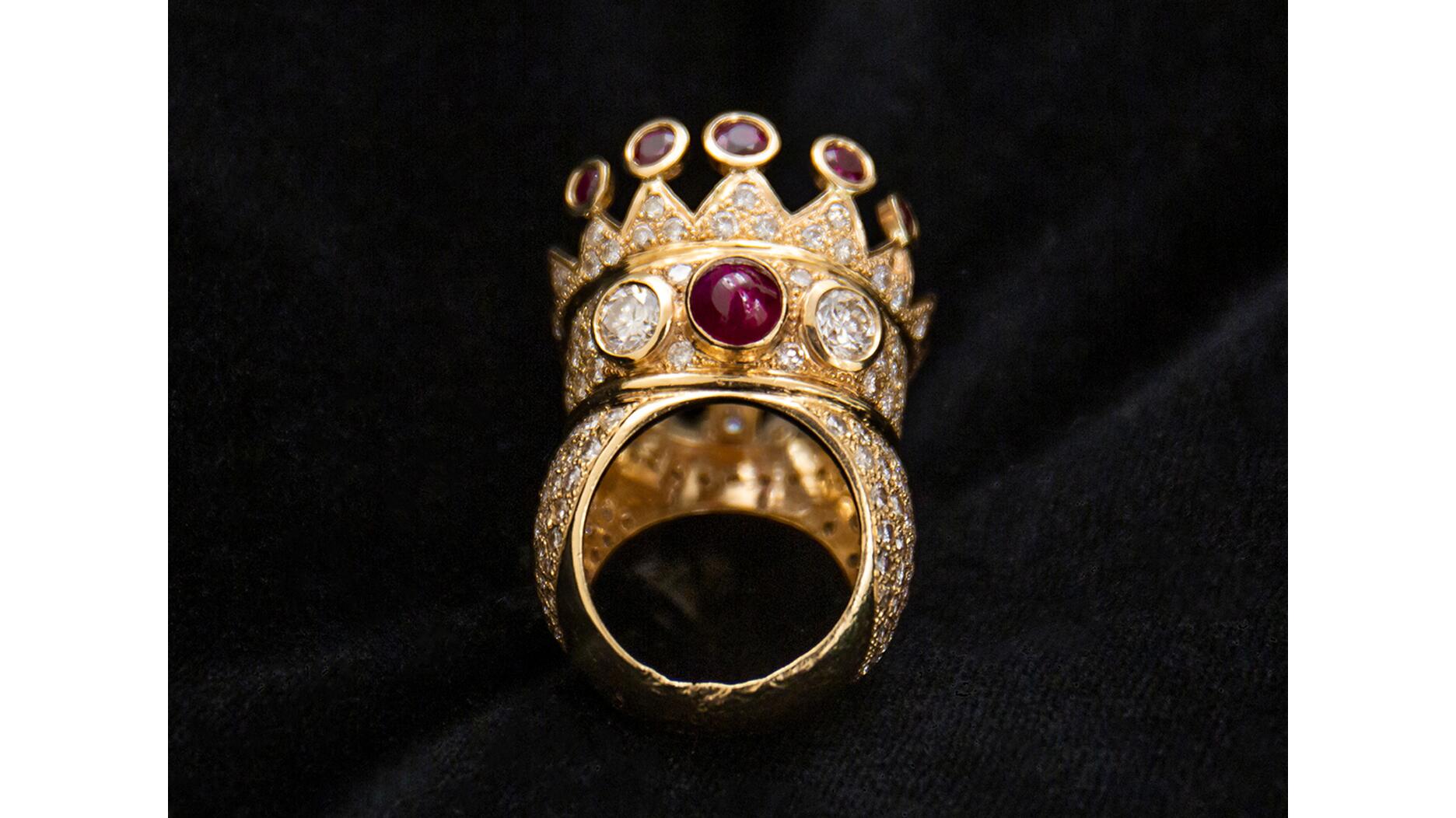 Tupac crown ring 