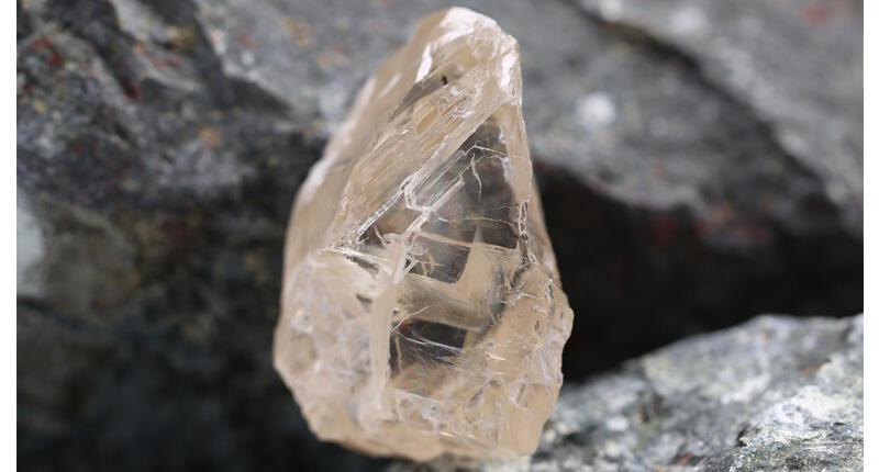 Lucara Recovers 13 Diamonds Larger Than 100 Carats at the Karowe